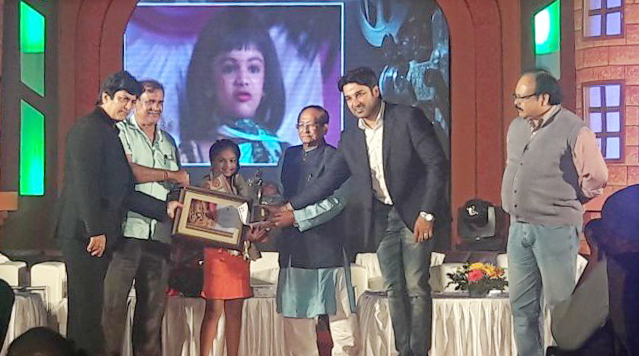 Adyasha Receiving tele award