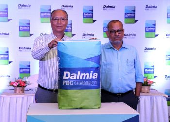 Senior Executive Director, group marketing and communications, Dalmia Bharat Group BK Singh (L), and Executive Director, sales and marketing (East), Indrajit Chatterji (R) launch Dalmia FBC Cement.