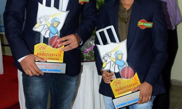 Rajesh Dhuper and Sushree Divyadarshini pose with their trophies and mementos at a city hotel in Bhubaneswar, Sunday       