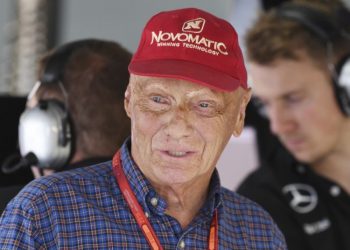 Niki Lauda has undergone a successful lung transplant