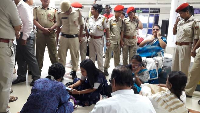 TMC team stopped at Silchar airport - OrissaPOST