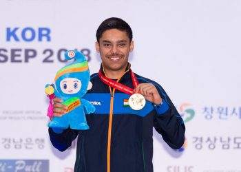 Gold medalist Udhayveer Sidhu poses with his medal after the 25m Pistol Men Junior Event at 52nd ISSF World Championship in Changwon