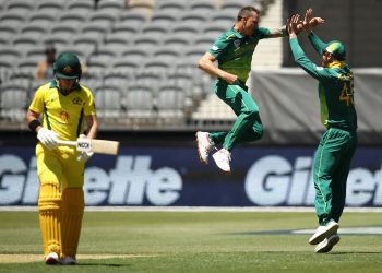 Dale Steyn celebrates after removing D’arcy Short in Perth, Sunday