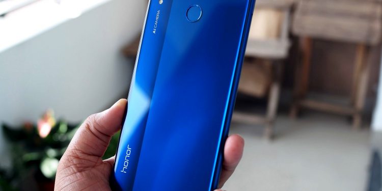 Honor 8X: Premium looks, average camera