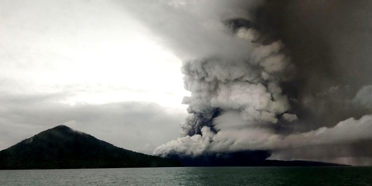 Indonesian authorities raised Anak Krakatoa's status to high alert, the second-highest danger warning (AFP)