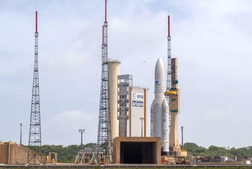 India's heaviest satellite GSAT-11 launched successfully - OrissaPOST