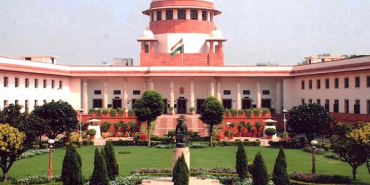 SC asks ex-judge heading panel on Guj encounter cases if he shared report with other members