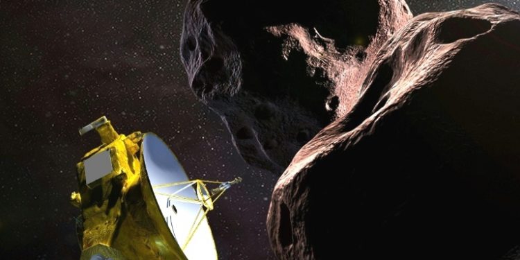 This artist's illustration obtained from NASA on December 21, 2018 shows the New Horizons spacecraft encountering 2014 MU69 – nicknamed “Ultima Thule” – a Kuiper Belt object that orbits one billion miles beyond Pluto