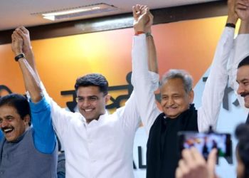 Rajasthan chief minister Ashok Gehlot (second from right) and deputy chief minister Sachin Pilot