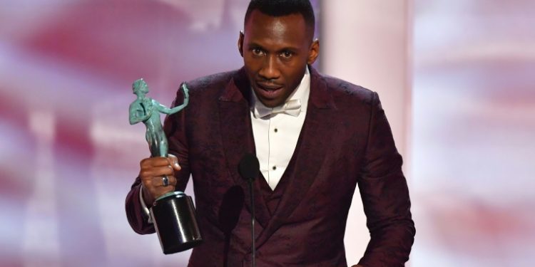 "Green Book" star Mahershala Ali takes home the SAG Award for best supporting actor -- and solidified his position as the man to beat at next month's Oscars (AFP)