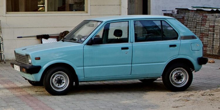 Maruti 800 DX of the first generation