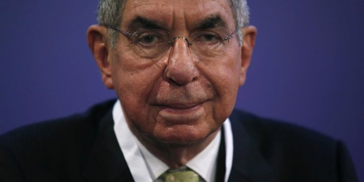 In this Nov. 13, 2015 file photo, Costa Rican 1987 Nobel peace laureate and former president of Costa Rica, Oscar Arias, looks at the media during the opening ceremony of the XV World Summit of Nobel Peace Laureates at the University in Barcelona, Spain. Arias has been accused of sexual assault by a nuclear disarmament activist, a charge he denies. She filed a criminal complaint Monday, Feb. 4, 2019. (AP)