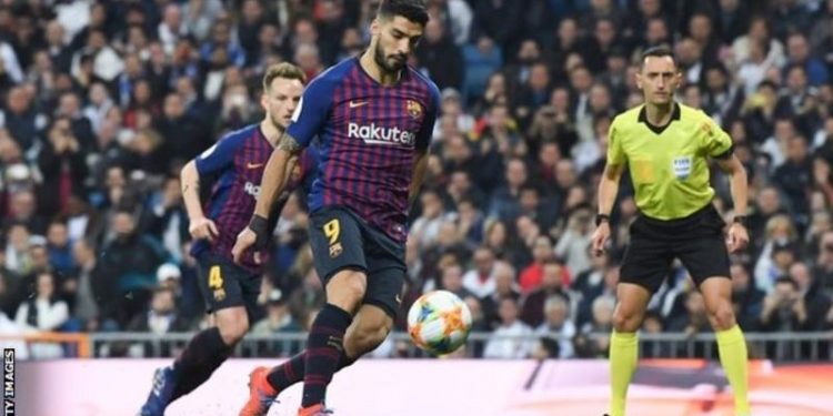 Suarez added a Panenka-style penalty in the 73rd after he was fouled by midfielder Casemiro inside the area.