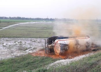 Chemical-laden tanker catches fire in Jaleswar