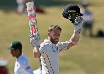 Williamson suffered a shoulder injury while fielding in Bangladesh's first innings of the second Test in Wellington. (Image: Reuters)