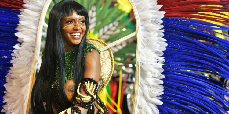 A performer from the Imperatriz samba school takes part in the first night of Rio's Carnival at the Sambadrome in Rio de Janeiro, March 4, 2019