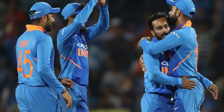 Kedar Jadhav celebrates taking the wicket of Usman Khawaja during the second ODI at Nagpur