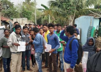 Youths participating in the ‘Gote Balti’ movement at Gadishesakal