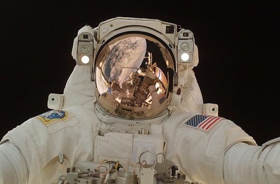 Spacesuit issue stalls NASA all-woman spacewalk