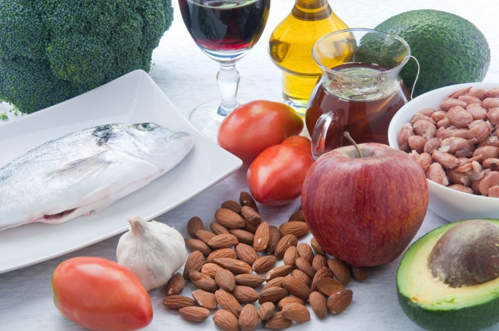 Include these foods in your diet chart to fight cholesterol