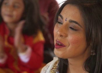 Naran performed some of the items live at the annual United Hanuman Chalisa held in Lenasia, the sprawling Indian township south of Johannesburg, Sunday.