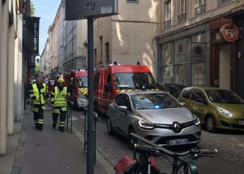 At least 8 injured in explosion in French city