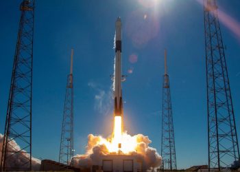 SpaceX launches 60 Starlink satellites