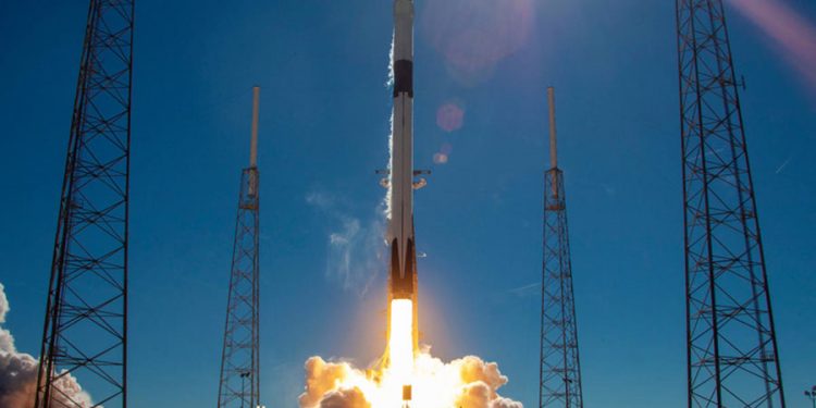 SpaceX launches 60 Starlink satellites