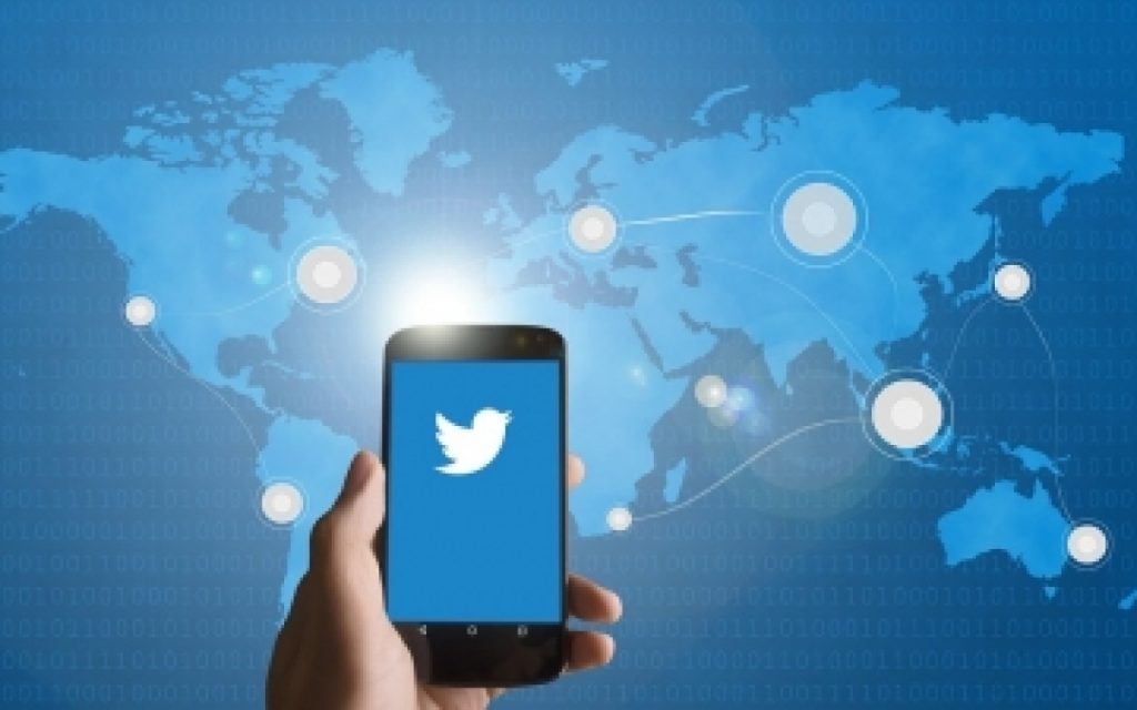 Number of Pakistani accounts reported to Twitter drops