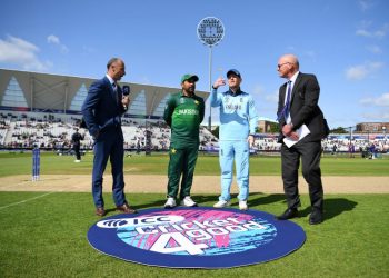 Wood was the only change to the England side that thrashed South Africa by 104 runs in the tournament opener at the Oval.