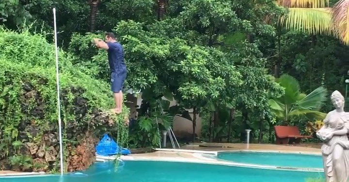 Salman Khans makes an impressive back flip into pool