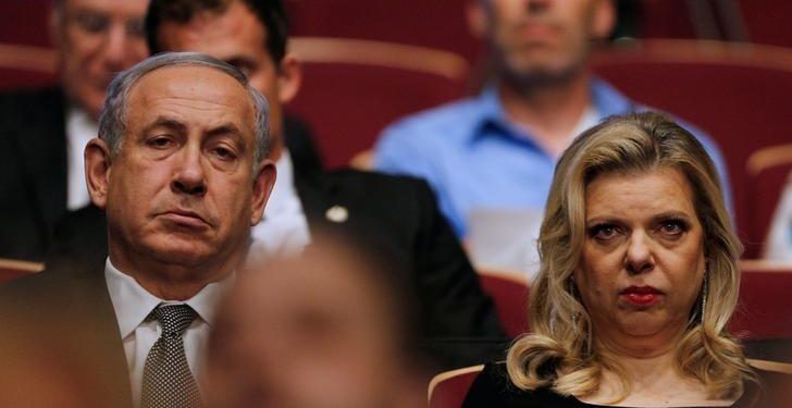 Benjamin Netanyahu (L) with Sara Netanyahu (R)