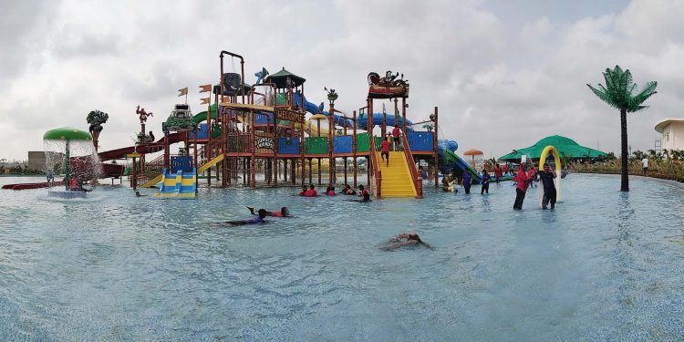 Wonder world water park, malatipata pur