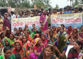 Women want liquor shops shifted from school area