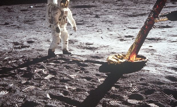 Google to mark 50th year of Apollo 11 mission with AR