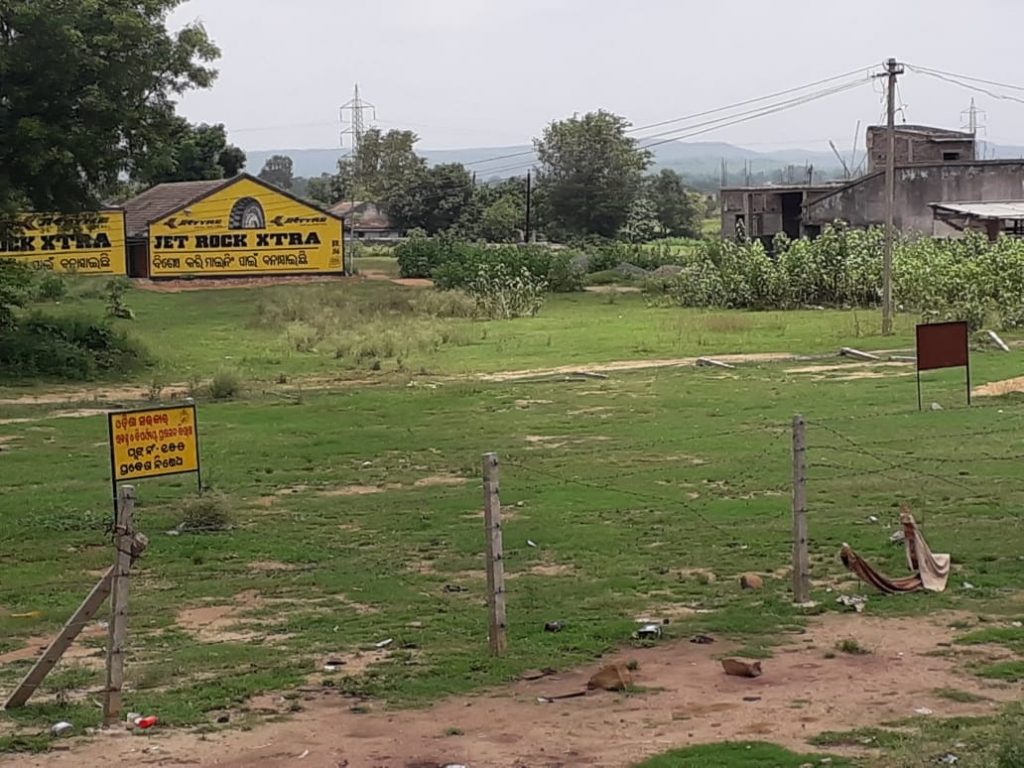 Govt land being grabbed in Jhumpura