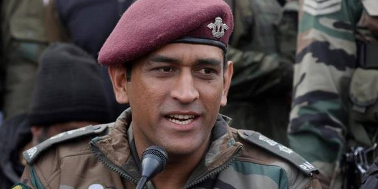 Dhoni holds the honorary rank of Lieutenant Colonel in the Territorial Army unit of the Parachute Regiment (106 Para TA battalion).