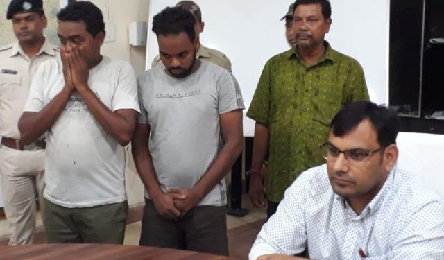 Forest official among three fake Maoists held