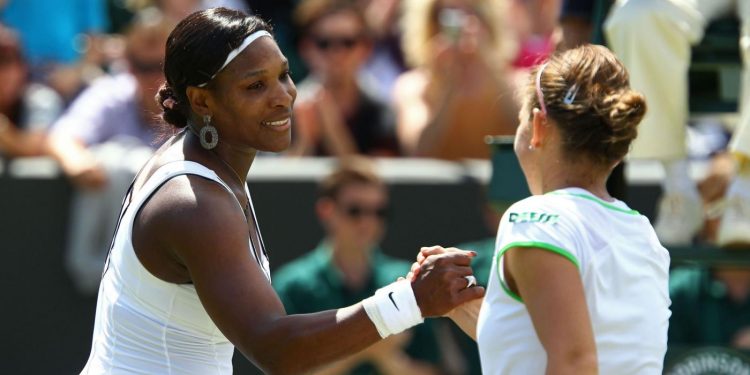 Serena Williams (L) and Simona Halep. File pic