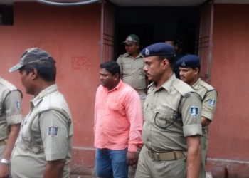 Ex-BJD leader held for shooting mkt chief