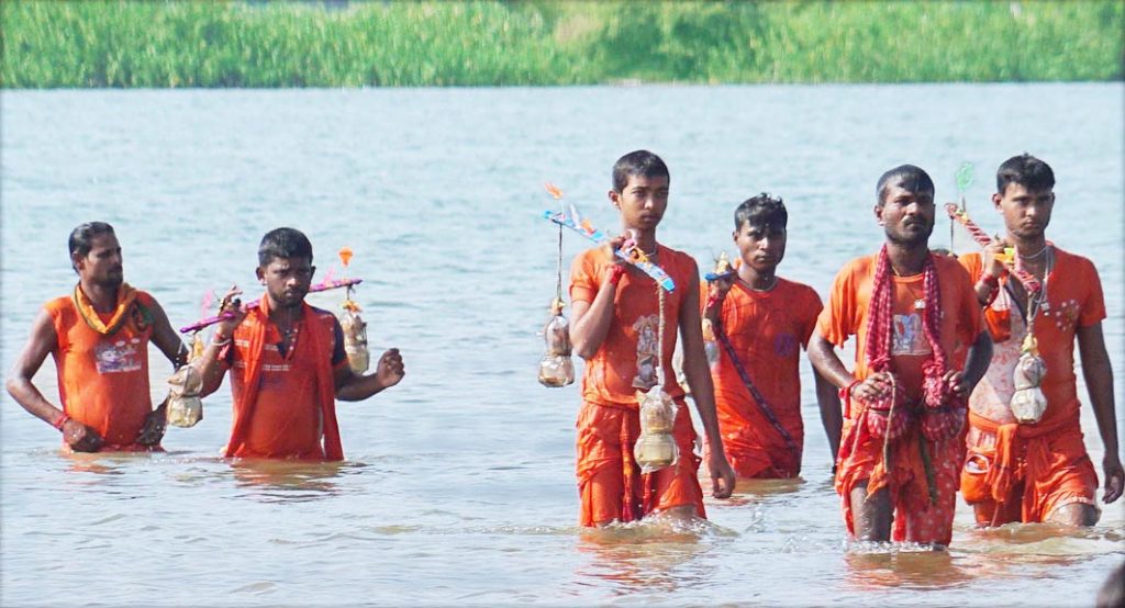 Shravan month-Bol Bam Yatra to Shiva templ-Mahanadi Gadagadiaghata-