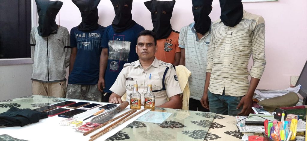 Dacoity bid foiled in Sundargarh, 6 held