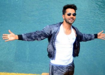 Watch Varun Dhawan performing daring stunt on speed boat