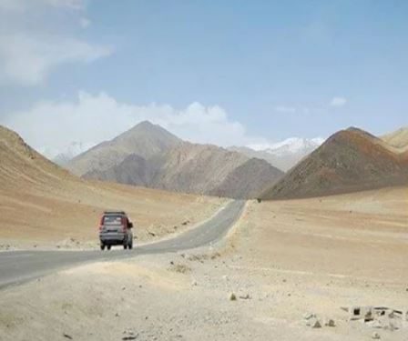 Hill where car runs without petrol