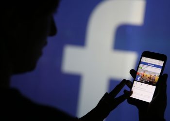 Facebook to soon shut down group stories feature