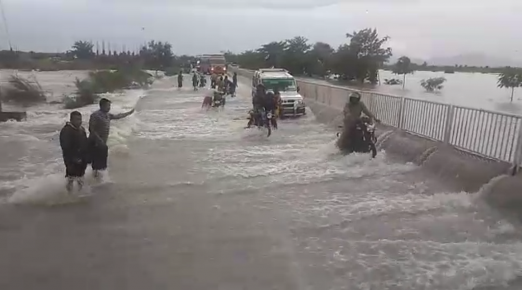 Heavy rains lash Koraput, Kalahandi