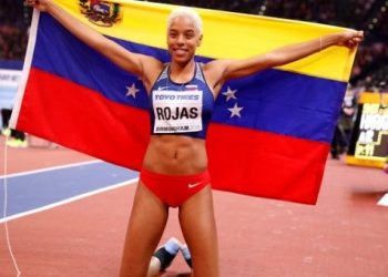 The Venezuelan was just nine centimetres short of the long-standing women's world record of 15.50m set by Ukrainian Inessa Kravets in Gothenburg in 1995.