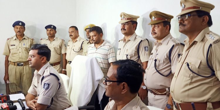 Dreaded gangster held from Cuttack