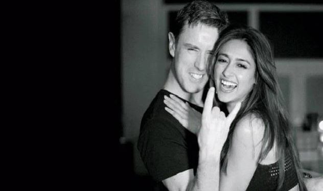 While neither of the two have come forward to deny or confirm any news, Ileana’s latest Instagram post has added fuel to fire.