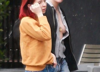 Los Feliz, CA  - *EXCLUSIVE*  - Actress Kristen Stewart and girlfriend Sara Dinkin step out to grab a morning coffee on a rainy day in Los Feliz. Kristen decided to go braless for the coffee run and exposed a little more then perhaps intended.

Pictured: Kristen Stewart, Sara Dinkin

BACKGRID USA 31 JANUARY 2019 

USA: +1 310 798 9111 / usasales@backgrid.com

UK: +44 208 344 2007 / uksales@backgrid.com

*UK Clients - Pictures Containing Children
Please Pixelate Face Prior To Publication*